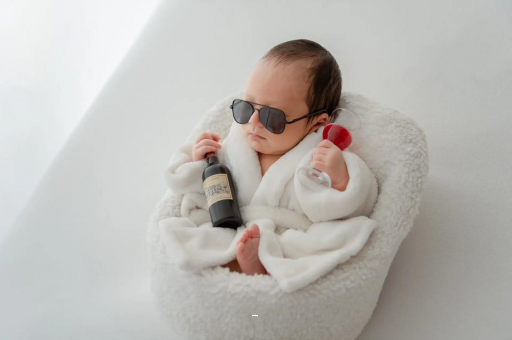 成都试管代怀宝宝睡觉翻滚