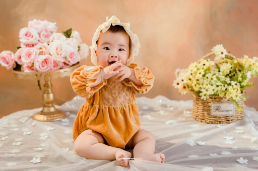 成都试管代怀宝宝睡觉突然大哭